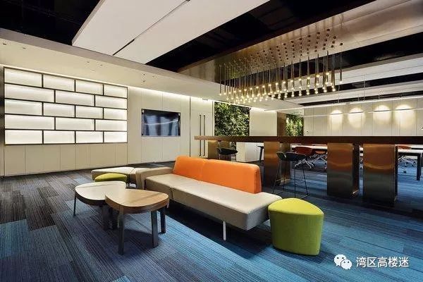 中国人寿金融中心成为陆家嘴新地标