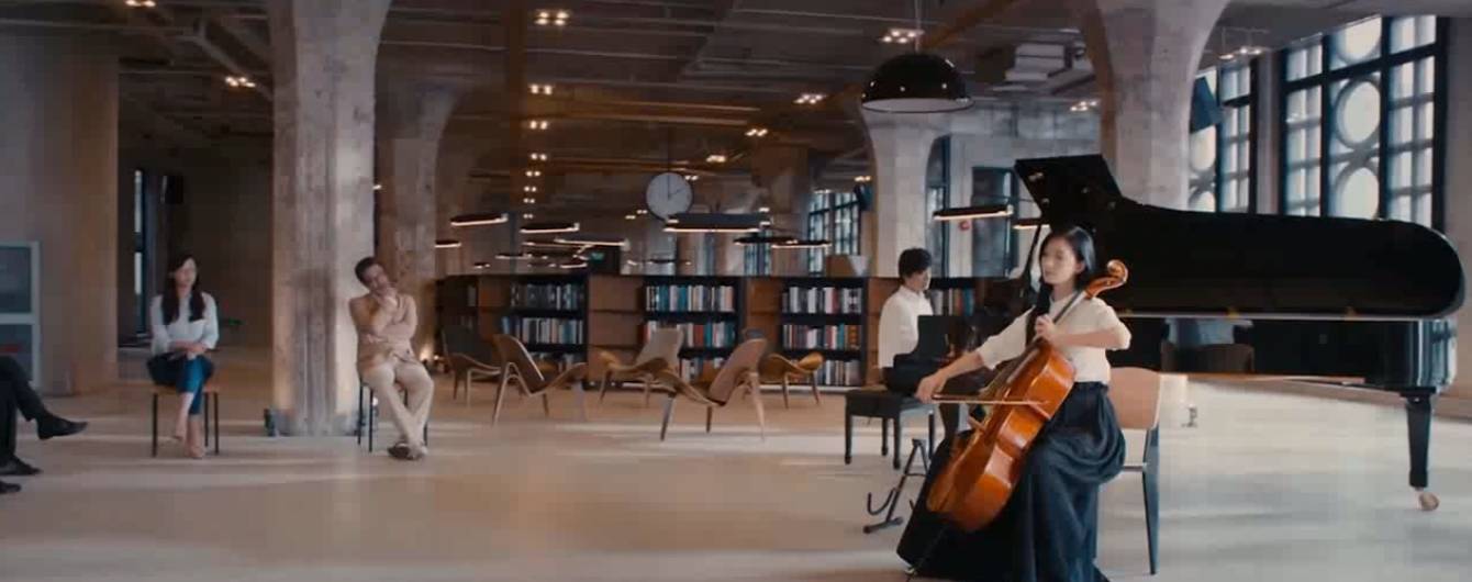 坐拥魔都20，000㎡欧式园区， 新人可以去悬空舞台求婚、举行婚礼...