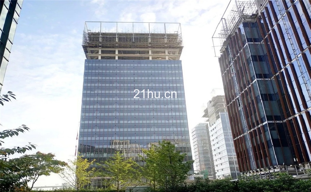 陆家嘴滨江中心