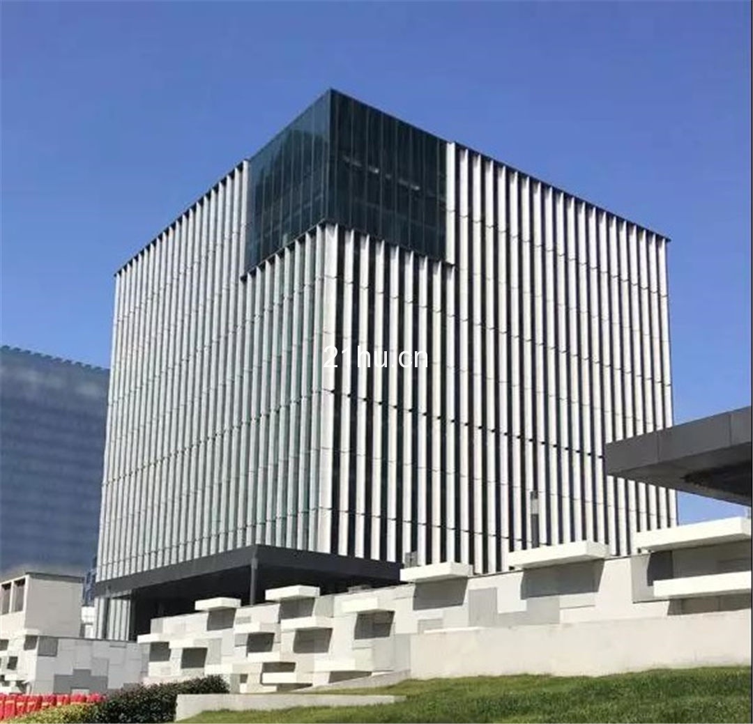 鸿易投资大厦
