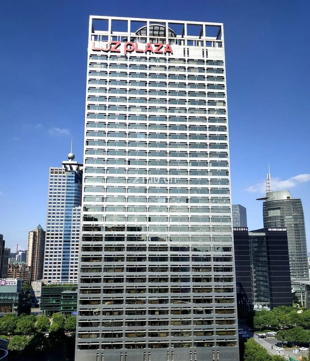 陆家嘴商务广场