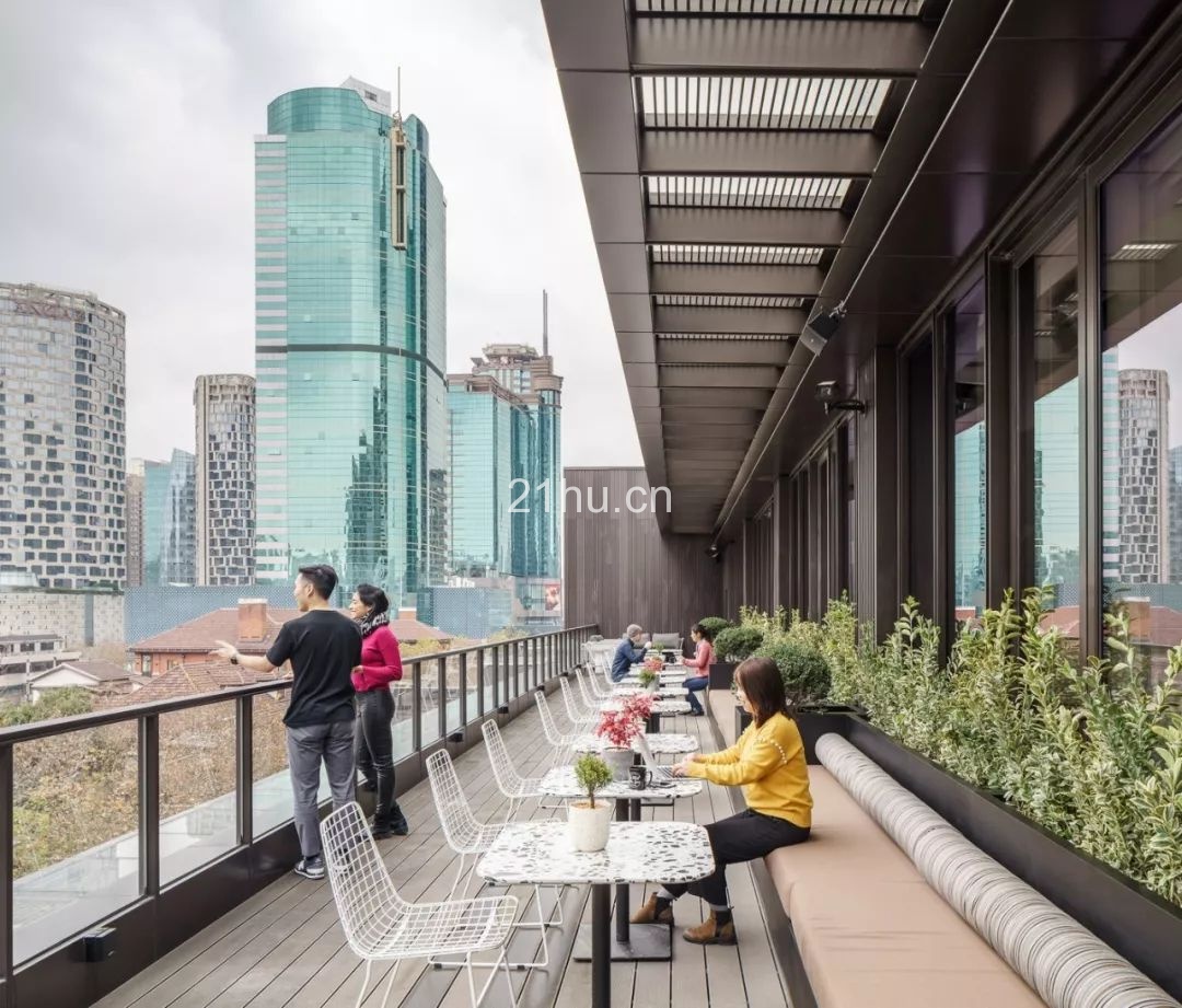 2019压轴大作 | 在“宇宙中心”淮海路,WeWork把老上海打造出了新景象