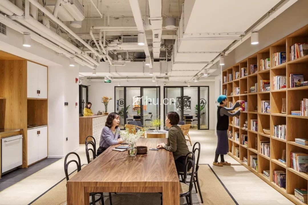 2019压轴大作 | 在“宇宙中心”淮海路,WeWork把老上海打造出了新景象