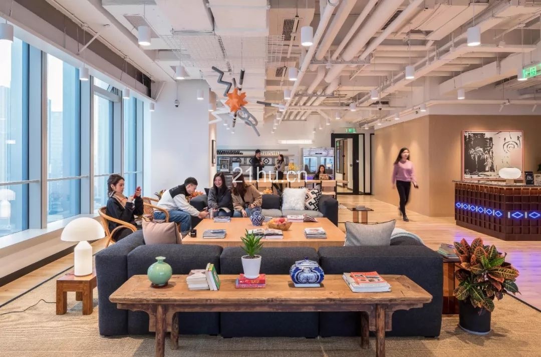 WeWork正式进驻南京 | 用三个空间,与这座城市来一场空间与艺术的奇妙互动