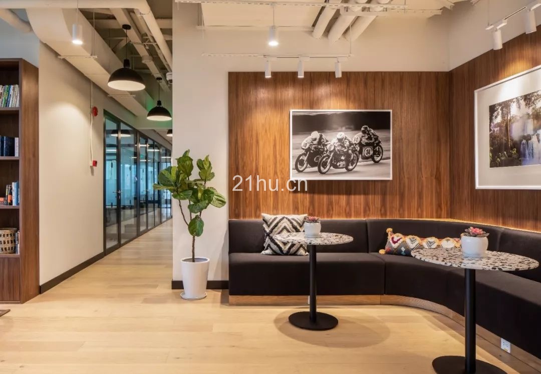 WeWork正式进驻南京 | 用三个空间,与这座城市来一场空间与艺术的奇妙互动